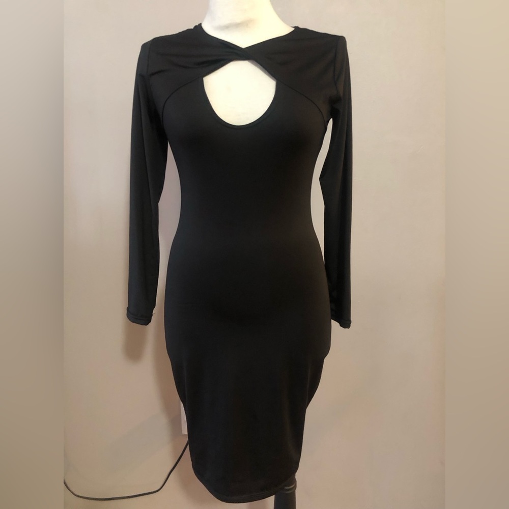 Black knee length dress size large